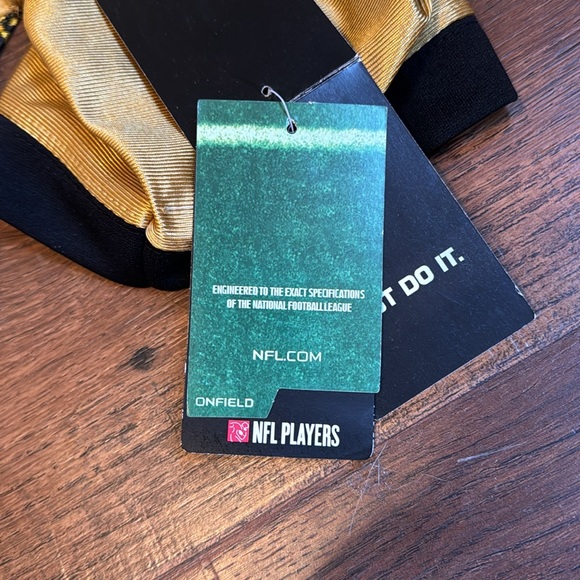 New with tags Pittsburg Steelers Jersey. Size 48. - Picture 6 of 6